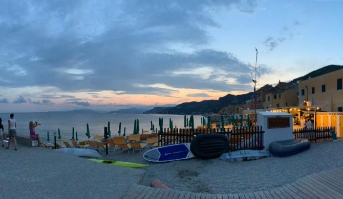 Varigotti #subitoalmare
