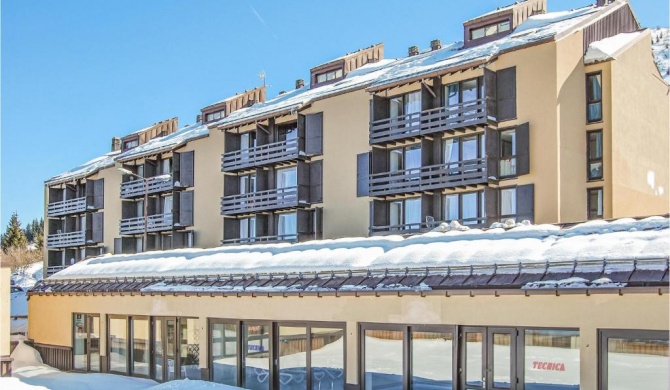 Awesome apartment in Vason with