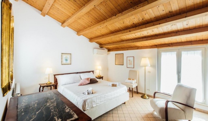 In Centro Residenza - Suites & Apartments