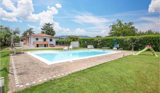 Stunning home in Velletri with 4 Bedrooms, WiFi and Outdoor swimming pool