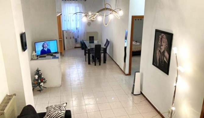 TRILOCALE LUMINOSO 70 MQ -Centro di Velletri-