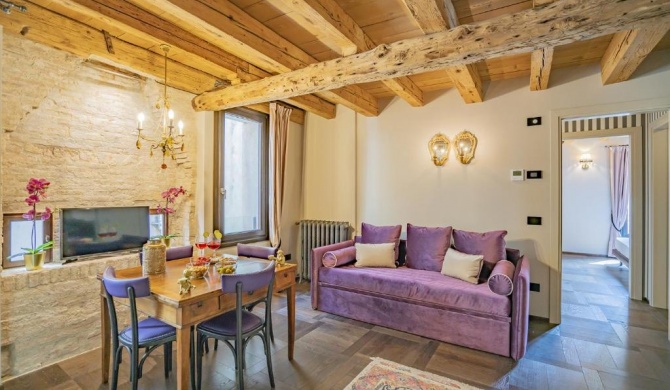 Corte Rubbi 8 Luxury Two-bedroom Apartment -Dimora Italia Selection-