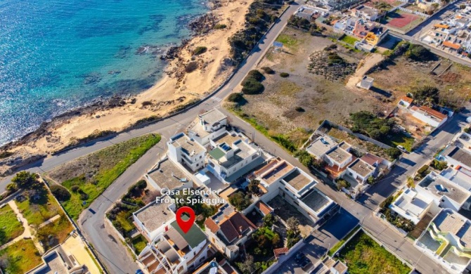 Casa Elsender Fronte Spiaggia by HDSalento