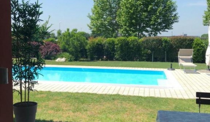 Room in BB - Casa Belvedere - complimentary Wifi and private parking