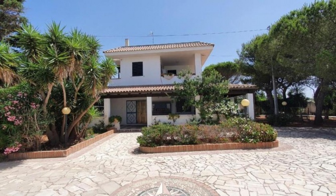VILLA MIRABELLE , Torresangiovanni Marina di Ugento (LE)
