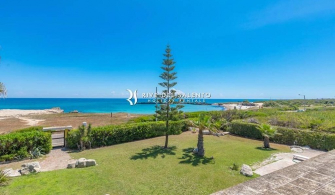 Incoronata fronte mare